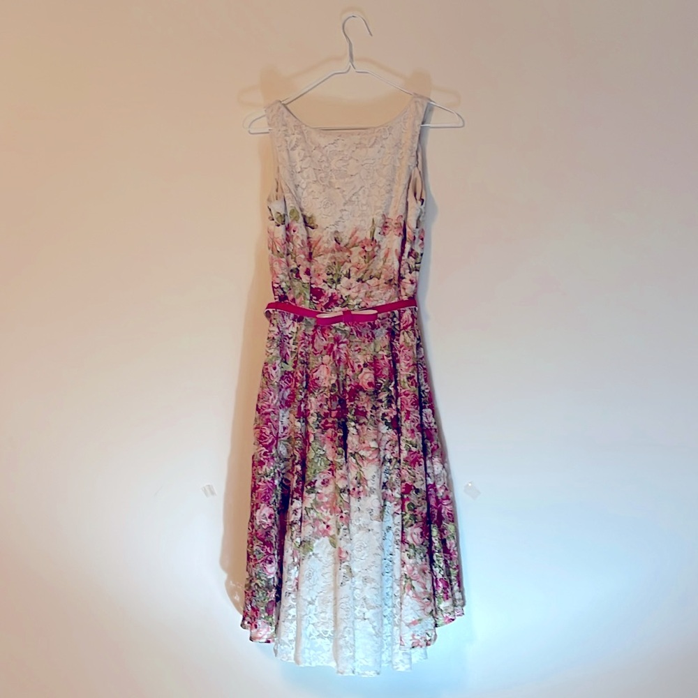 Flowery lacy long dress